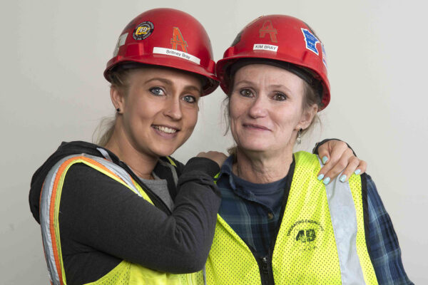 Mother and daughter union laborers