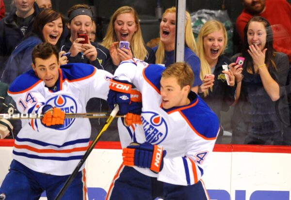 Edmonton Oilers Guys hitting it with the ladies