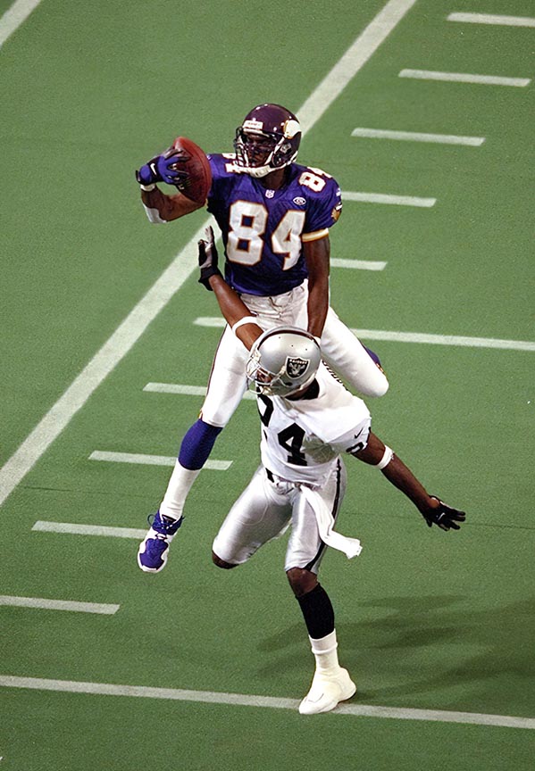 NFL Vikings WR Randy Moss one-handed catch